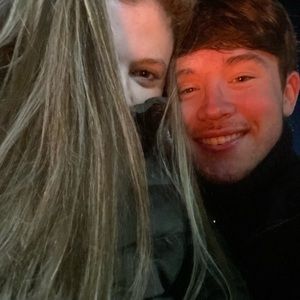 Meet your Posher, Carley